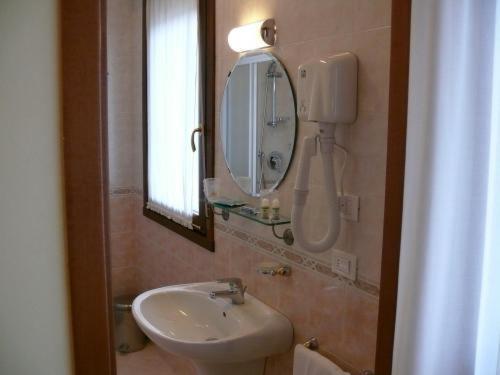 Hotel Marco Effe Mestrino ภายนอก รูปภาพ